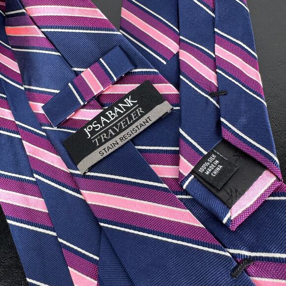 Jos. A. Bank Traveller Collection NEW 100% Silk Blue Pink Stripe Neck Tie - Picture 3 of 4